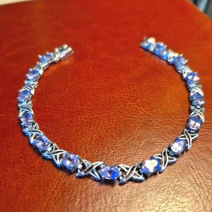 Elegant Silver Amethyst Gemstone Bracelet